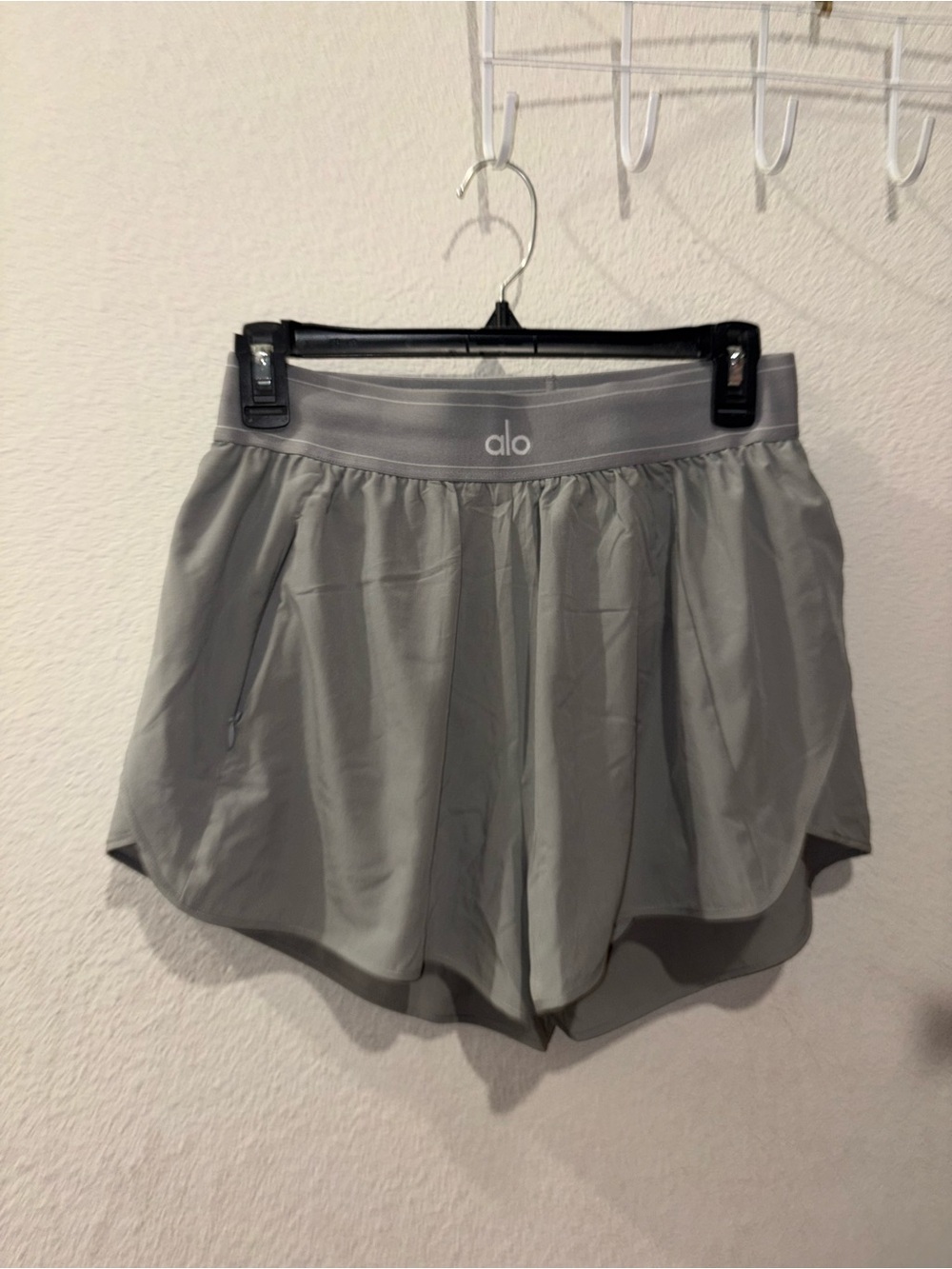ALO Yoga Light Gray Athletic Shorts with Elastic Waistband